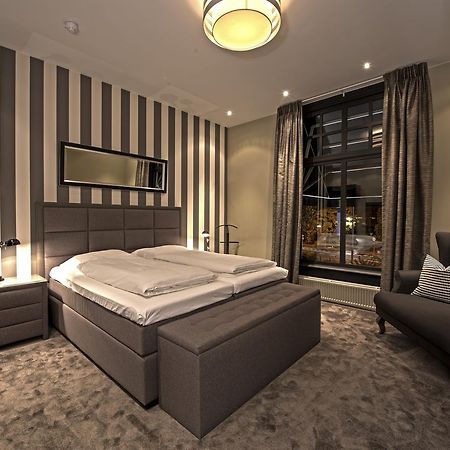 Hotel-Restaurant Unicum Elzenhagen Poeldijk Eksteriør bilde